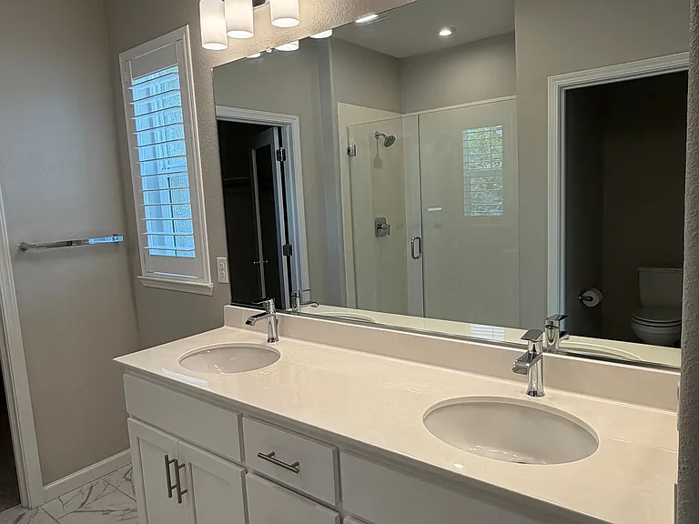 700 Apricot Cir — Photo 18