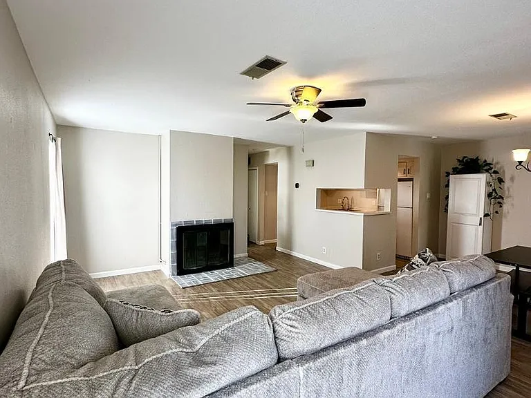 7495 Prairie Rd NE — Photo 9