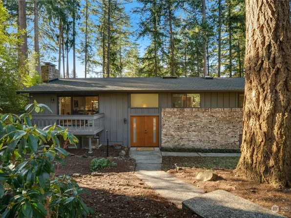 4902 88th Avenue W, University Place, WA 98467