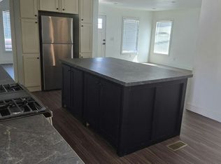 Shadow Mountain Village, Las Vegas, NV 89121