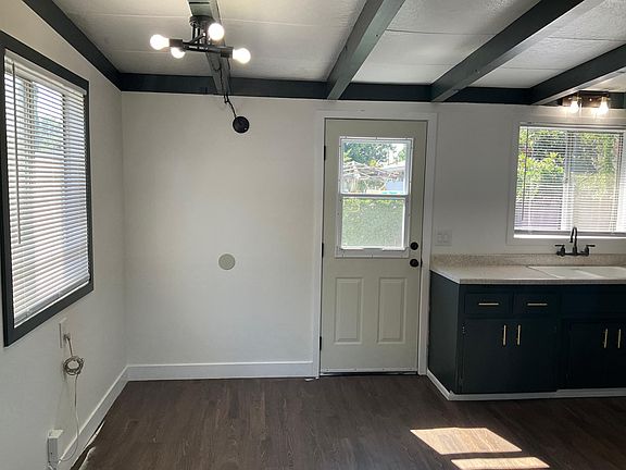 4th image of 783 Baylor Ave