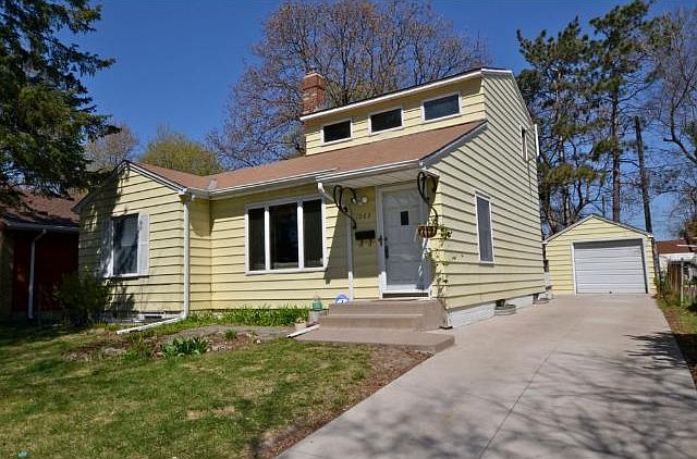 1st image of 1083 Idaho Ave W