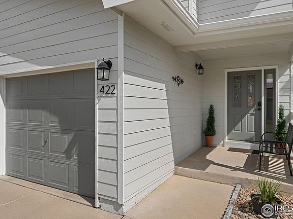 3rd image of 422 Sterling Ln