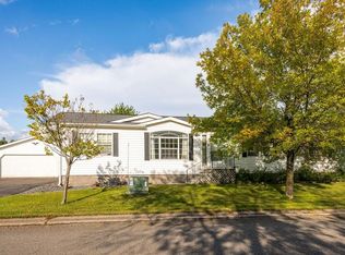 10 Spruce Dr, Duluth, MN 55810