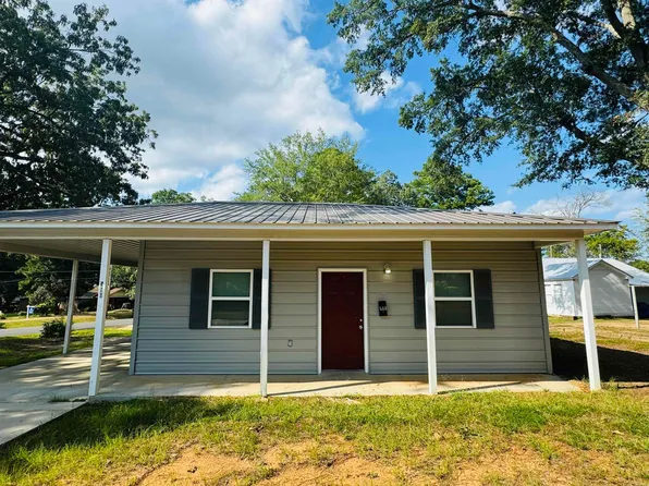 580 Oxford St, Camden, AR 71701