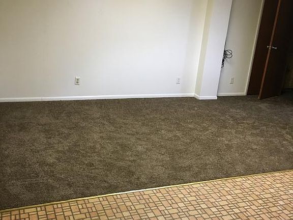 4th image of 1480 Roanoke Ave APT 3