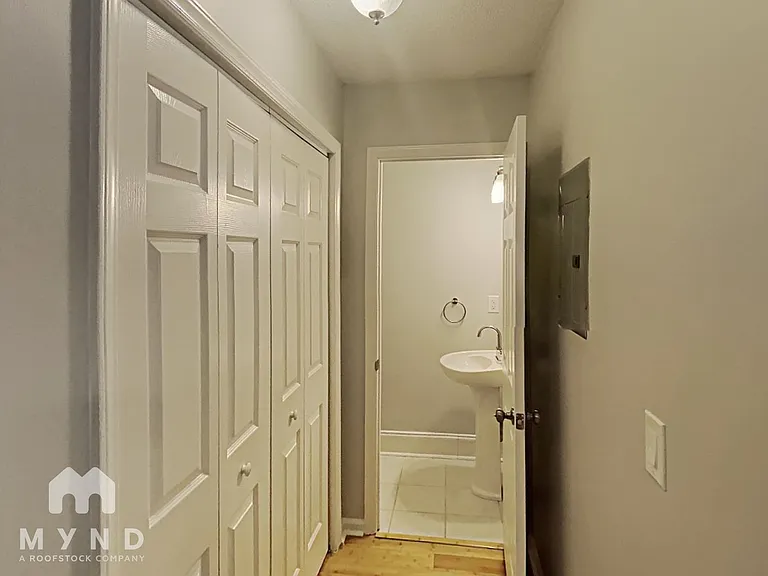 6 Yorkfield Ct — Photo 13