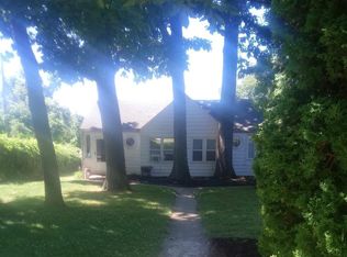 3855 Oak Knoll Rd #2, Waterford, MI 48328