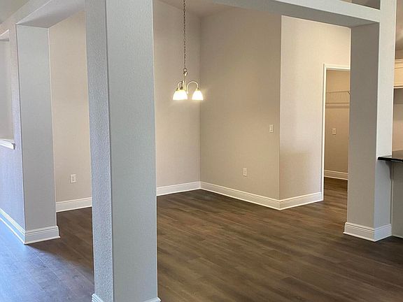 5th image of 5847 Crestlake Dr