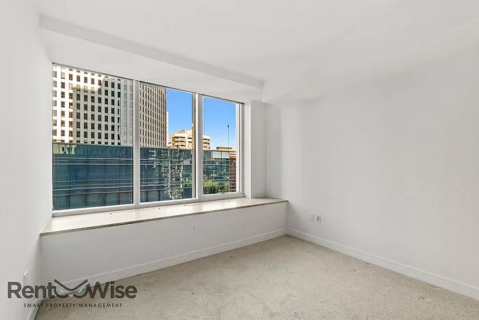 301 Mission St #15E — Photo 17