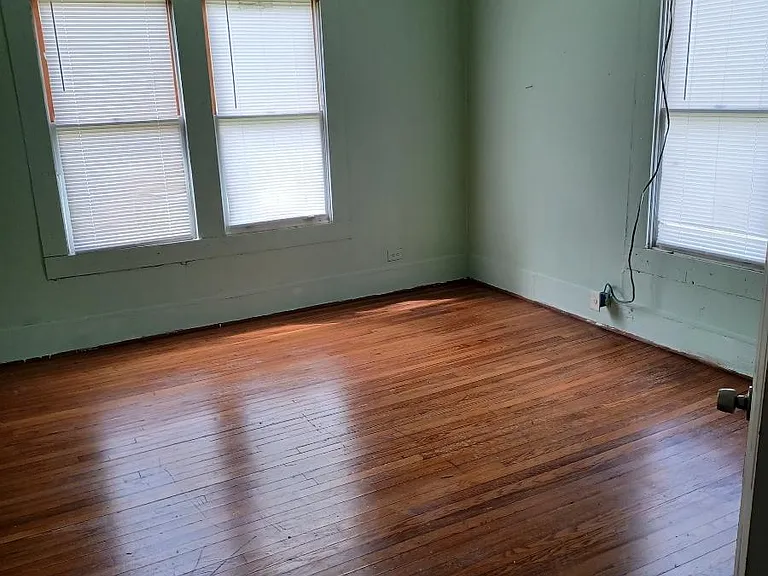 910 N Anniston Ave — Photo 7
