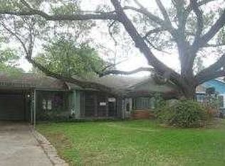 670 Peyton Dr, Beaumont, TX 77706