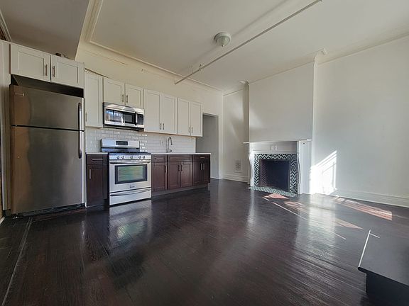 3rd image of 1004 Bergen St #2L