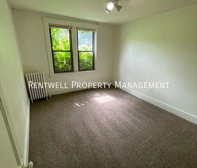736 Franklin Ave #1 — Photo 11