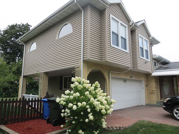 2nd image of 1112 E Greenwood Dr