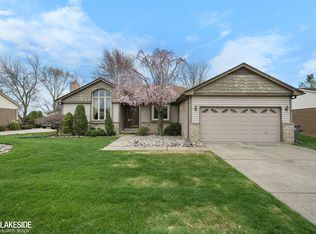 41110 Justin Dr, Clinton Township, MI 48038