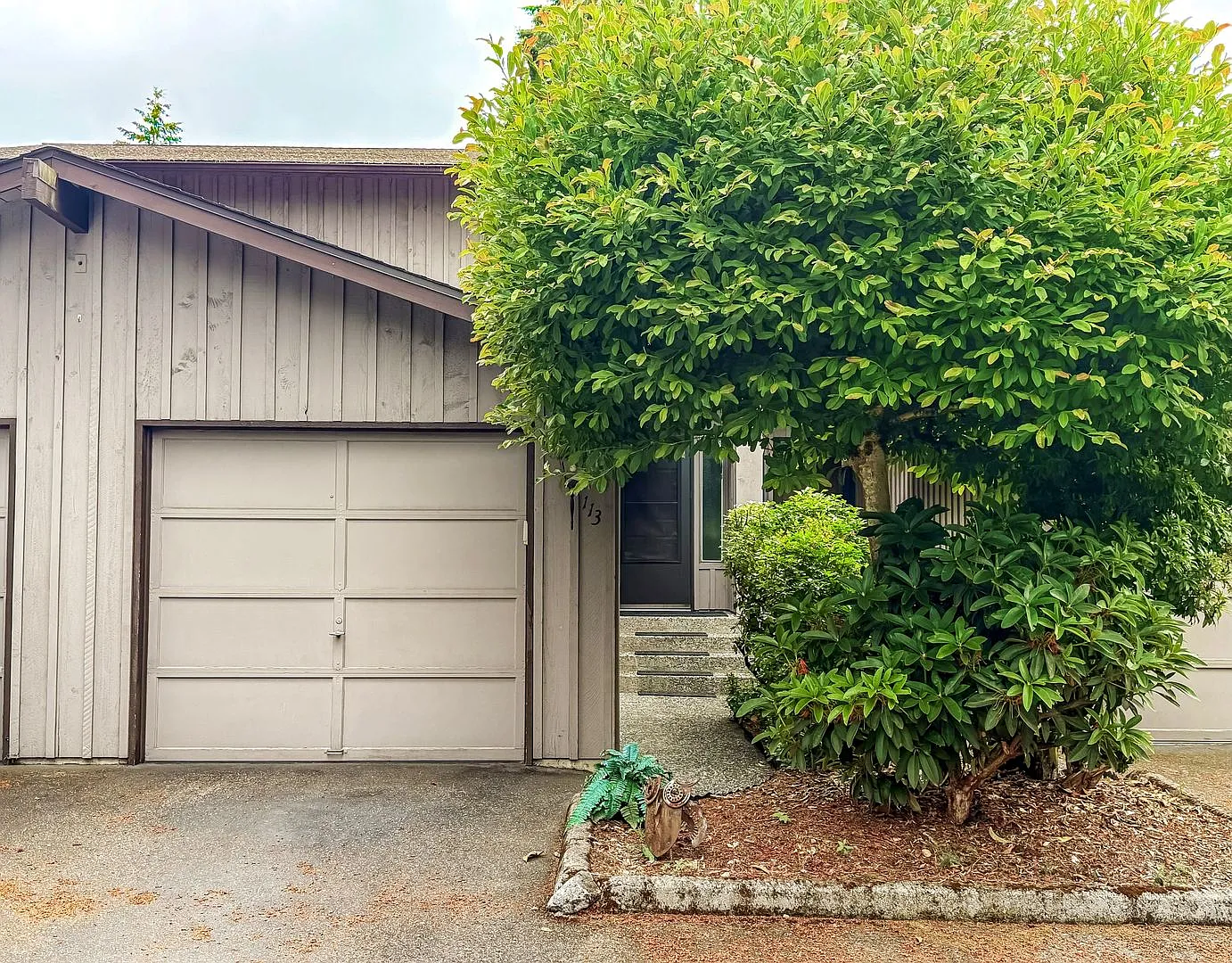 Townhouse-Style Condo for Rent | 7815 218th St SW #113, Edmonds, WA — Photo 1