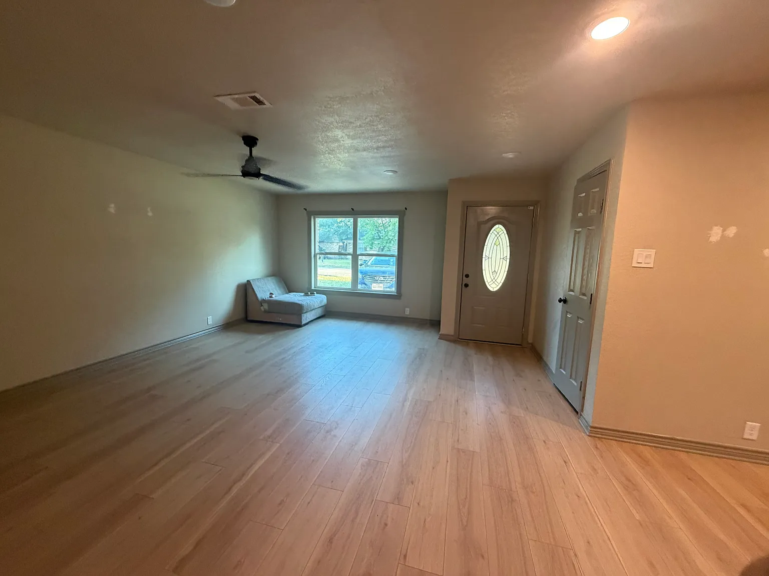 1509 Patricia Dr — Photo 4