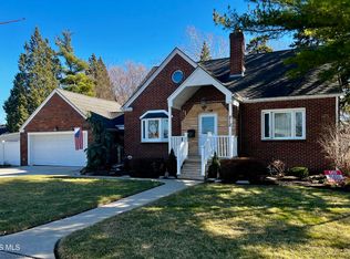 212 E Indiana Ave, Maumee, OH 43537