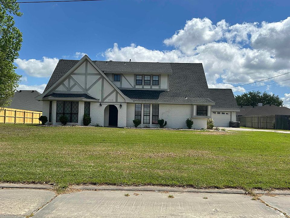 1st image of 733 Janice Dr