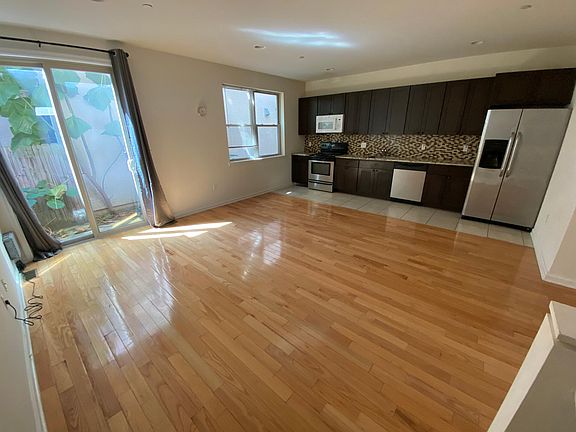 5th image of 408 N Wiota St #1