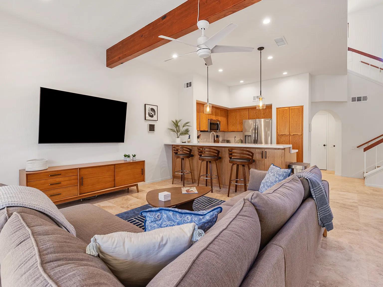 2 bed, 1525 sqft, $3,600 — Photo 2