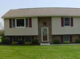 329 N Mountain Rd, Newville, PA 17241