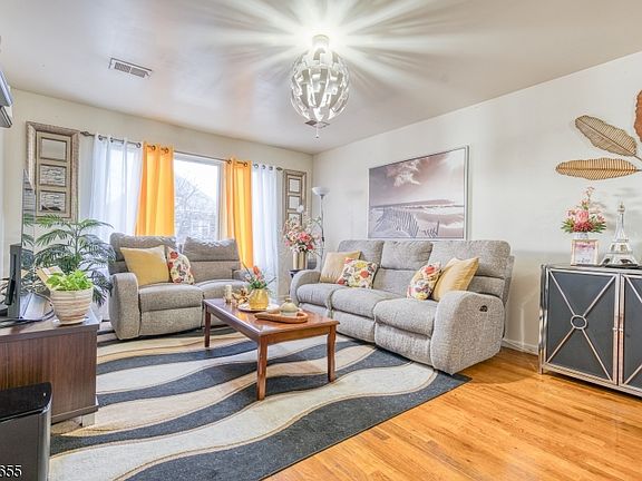2nd image of 111 Highland Ave