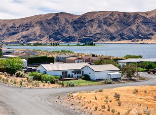 301 Arrowhead Pl SW, Mattawa, WA 99349