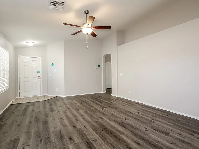 15434 W Gelding Dr — Photo 3