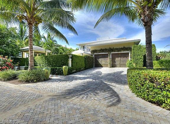 4th image of 1250 Gulf Shore Blvd S