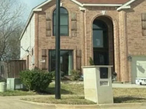 6025 Silverleaf Ln, Garland, TX 75043