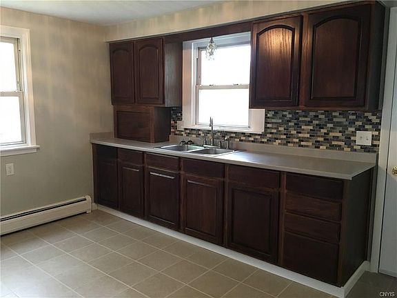 3rd image of 349 Glendale Ave