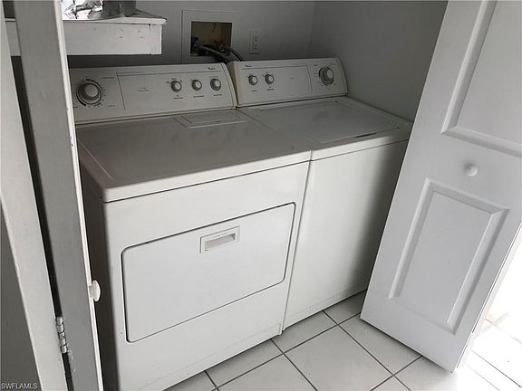4th image of 2709 SW Santa Barbara Pl