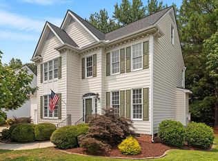 111 Lansbrooke Ln, Apex, NC 27502