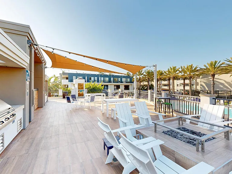 Eight 80 Newport Beach — Photo 42