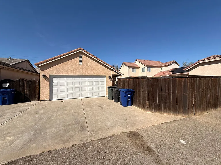 1836 Encina Ave — Photo 47