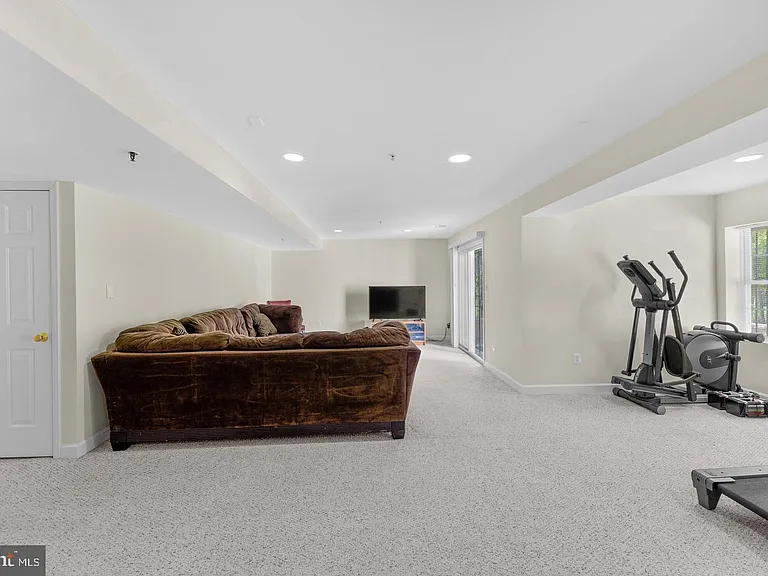 15309 Briarcliff Manor Way — Photo 9