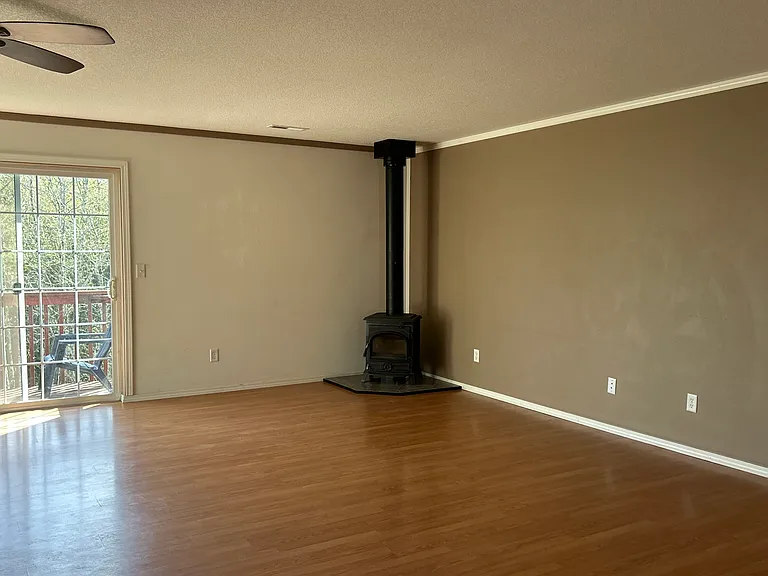 147 Broken Mountain Dr — Photo 3