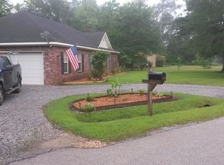 1203 Edna St, Waveland, MS 39576