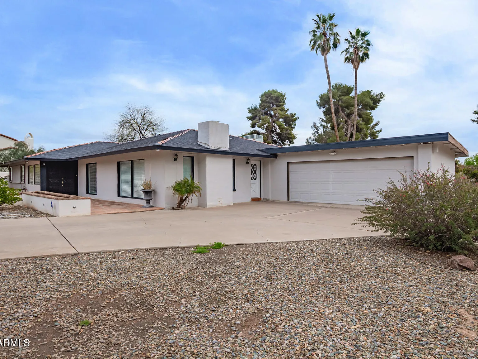 4 bed, 3.0 bath, 3029 sqft, $8,000 — Photo 3