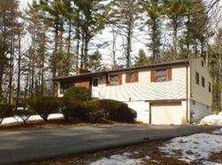 32 Simpson Rd, Pelham, NH 03076