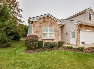 214 Stonebridge Ct, Mayfield, OH 44143
