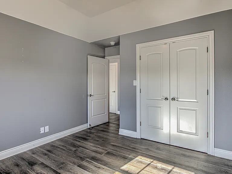 704 Poverty Dr — Photo 19