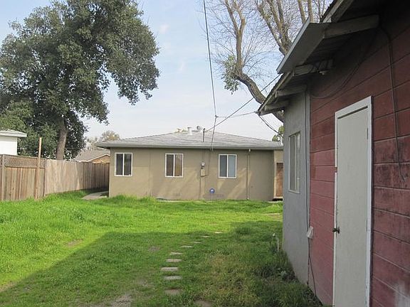 2nd image of 1741 Lois Way