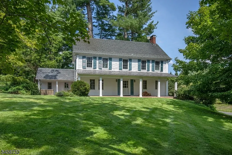 4 bed, 2.5 bath, $6,250 — Photo 3