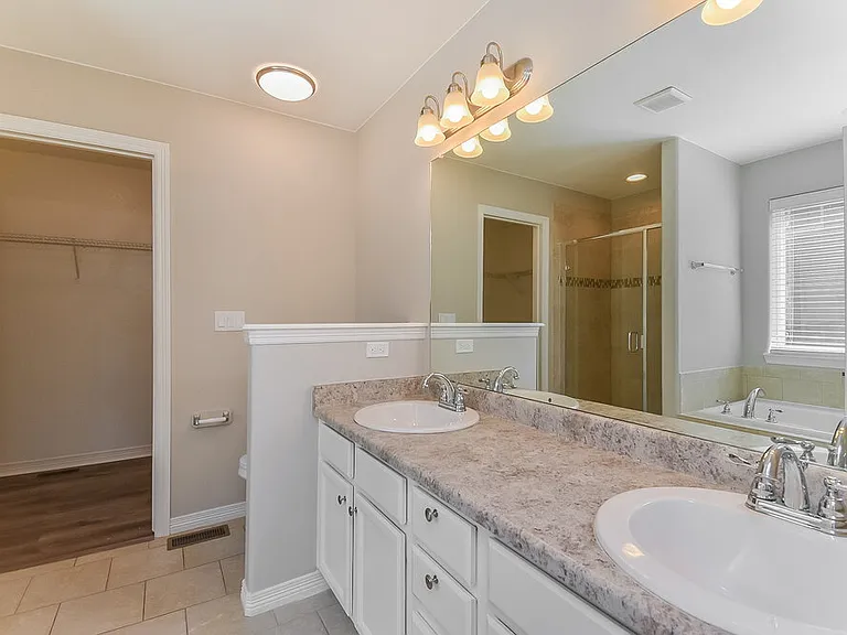 6863 Phantom Way — Photo 11
