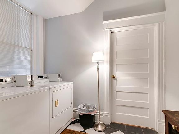 2nd image of 115 S Arthur Ashe Blvd APT 1