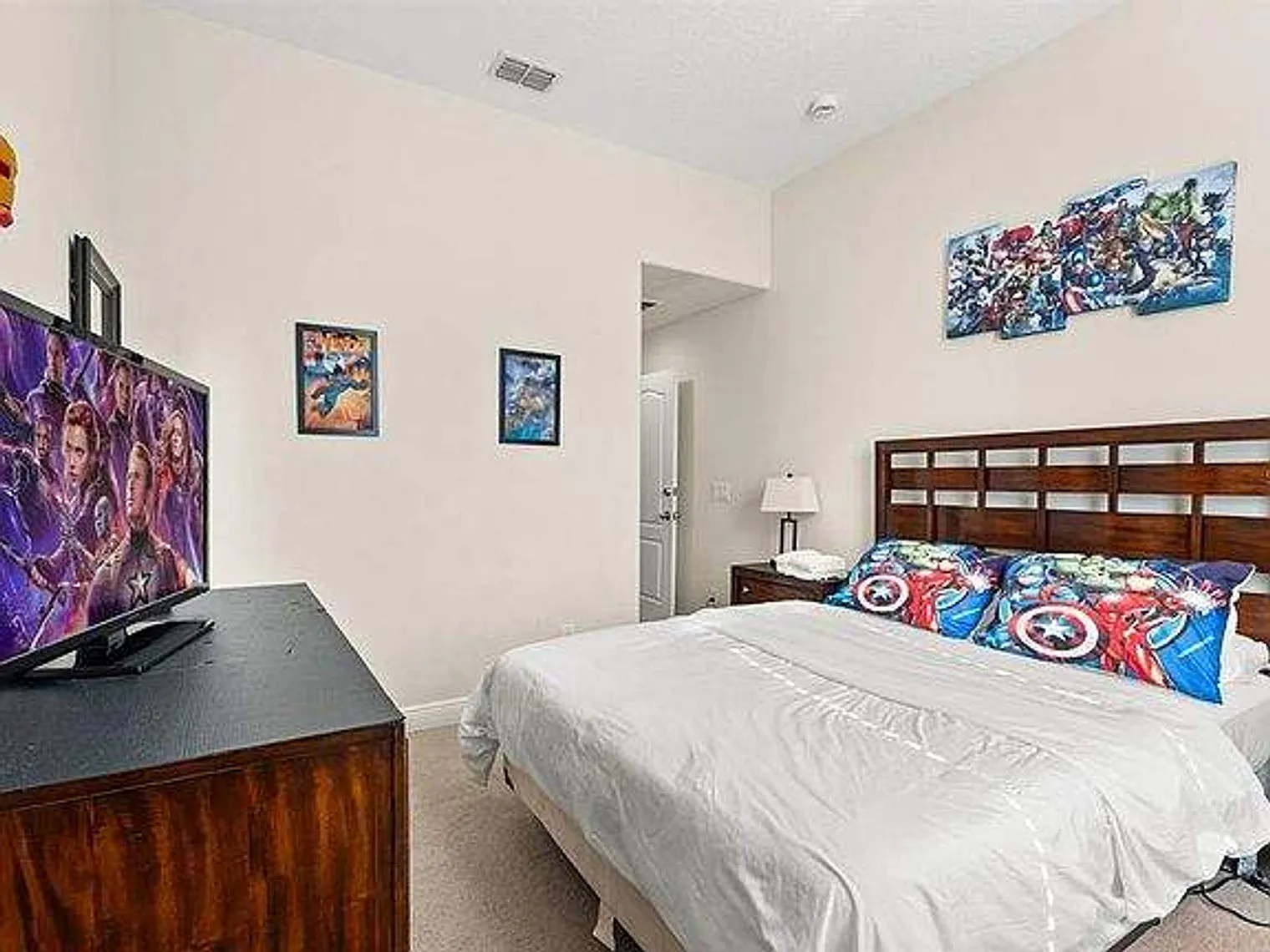 3 bed, 2.0 bath, 1625 sqft, $2,386 — Photo 4