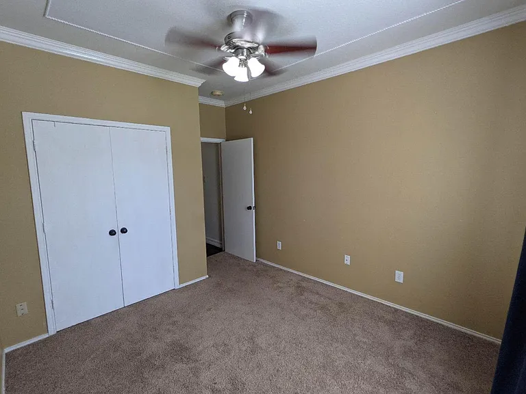 1321 Meadowbrook Dr — Photo 15